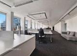 Търговски имот, 211 m²